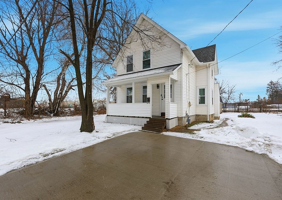 1st image of 29 Lowell Ave