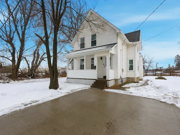 29 Lowell Ave, West Springfield, MA 01089