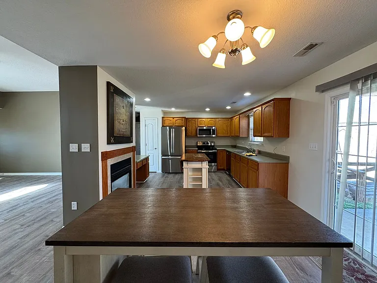 2603 Oakfield Dr — Photo 10