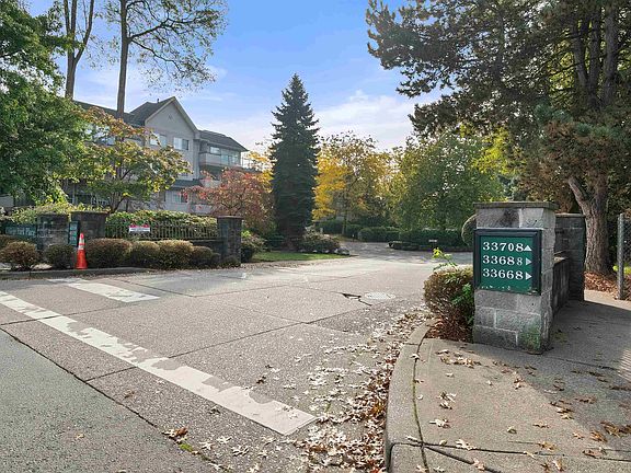 2nd image of 33708 King Rd #206