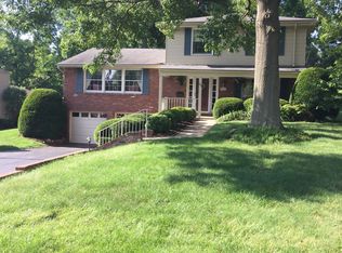 1311 Old Meadow Rd, Pittsburgh, PA 15241