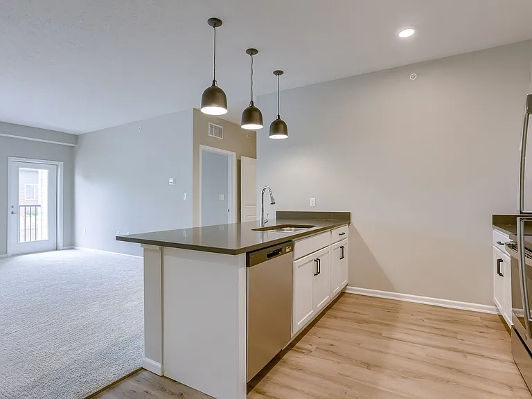 Pearson - 1 Bed / 1 Bath - 909 Sq.Ft.