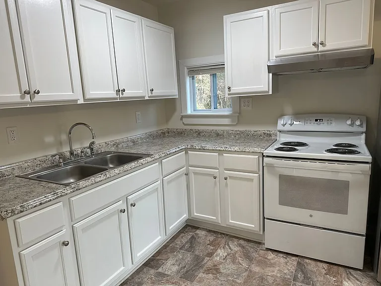 2216 S Landing Rd — Photo 3