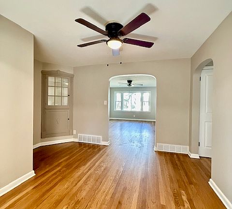 3rd image of 701 Chestnut St #701