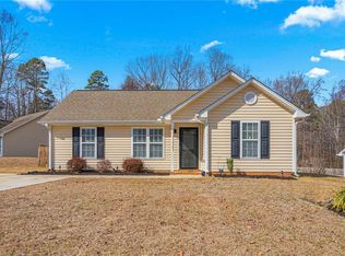 719 Arden St, Burlington, NC 27215