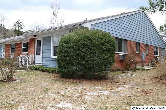 1st image of 158 Hudson Parkway #D