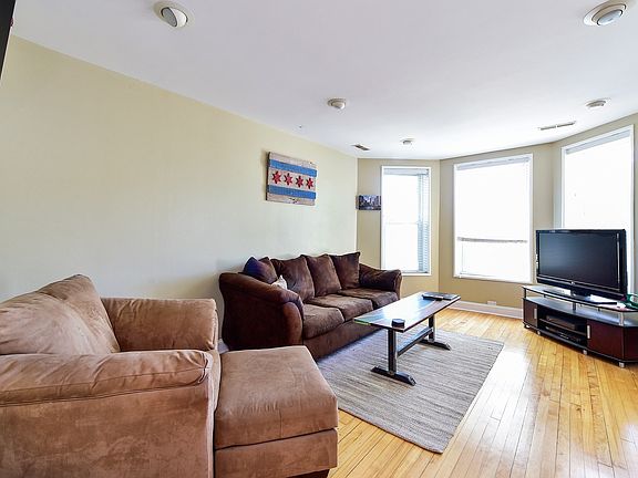 2nd image of 2528 W Belden Ave
