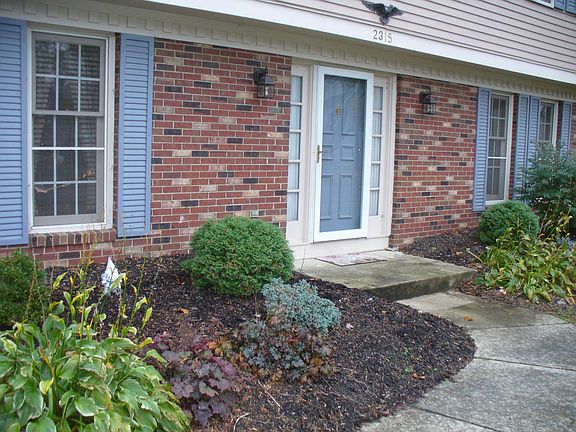 Nice front entry