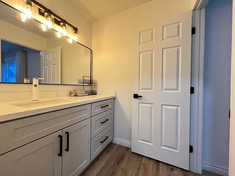 6223 Meadow View Ln — Photo 16