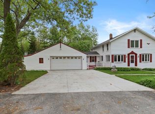 N9114 Cedar Ave, East Troy, WI 53120