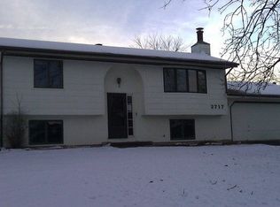 2717 80th Ave N, Brooklyn Park, MN 55444