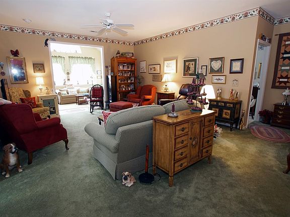 3rd image of 3853 Sandtrap Cir