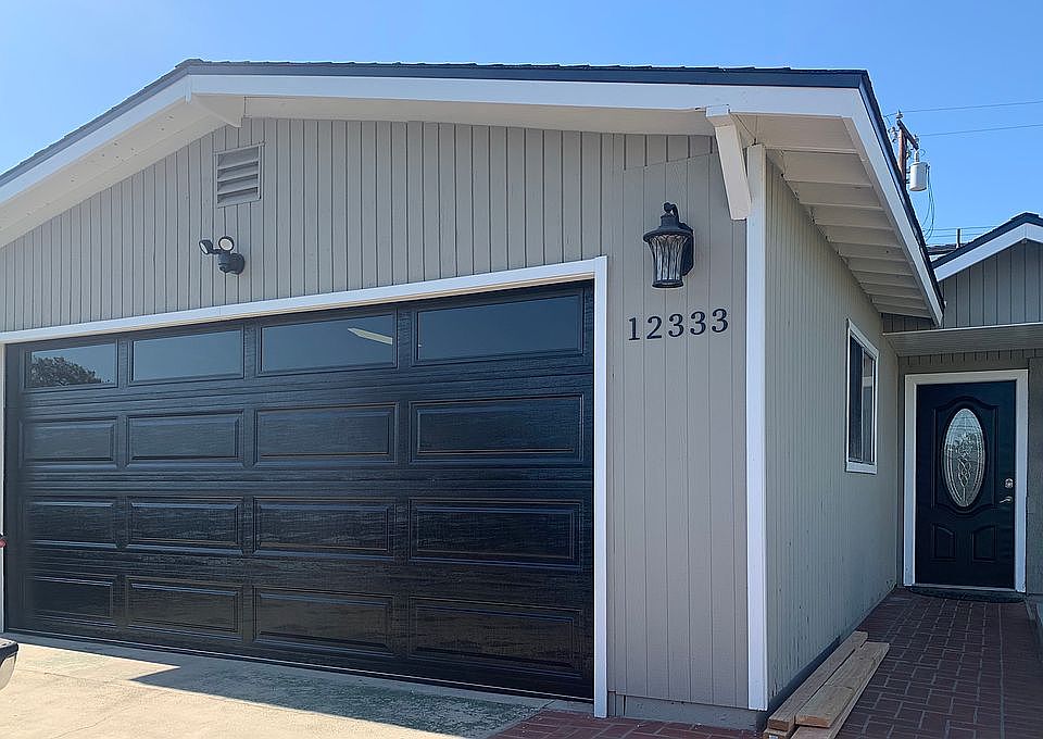 1st image of 12333 Dune St