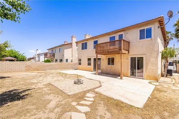 39221 Chantilly Ln — Photo 20
