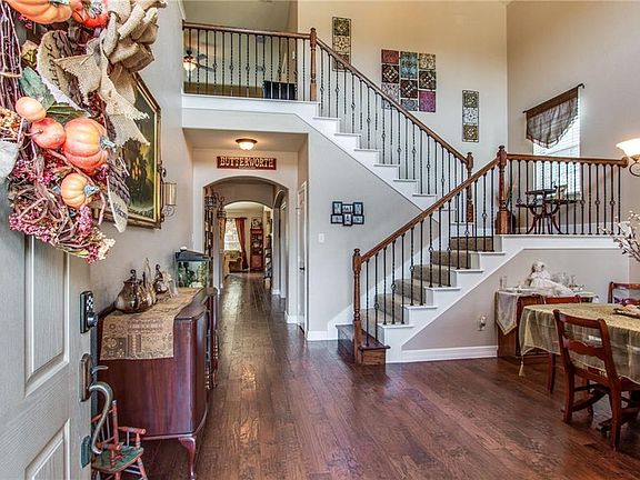 5th image of 2404 Prescott Downs Dr