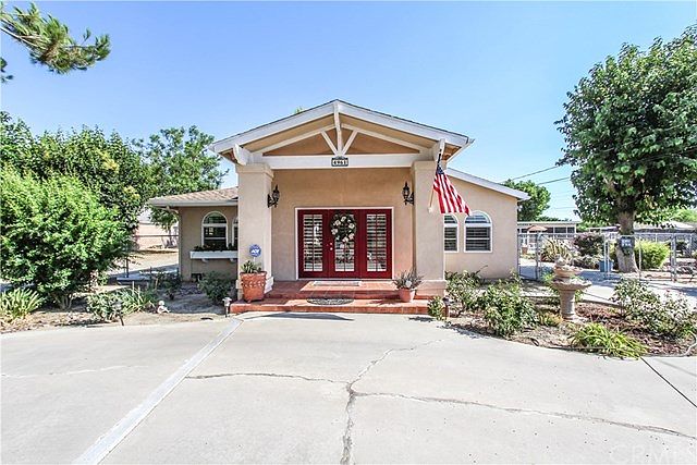 1st image of 4961 Berkley Ave