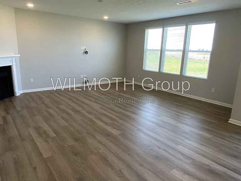 16211 Showdown Rd — Photo 2