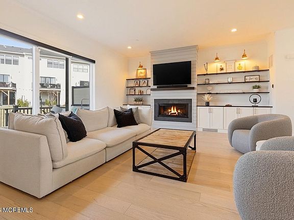 5th image of 6 Linder Court #189