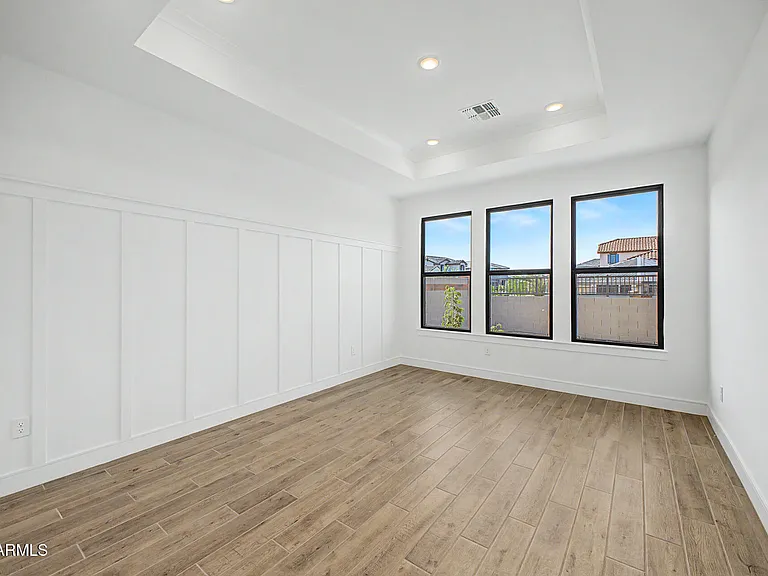 1131 E Yellowstone Pl — Photo 9