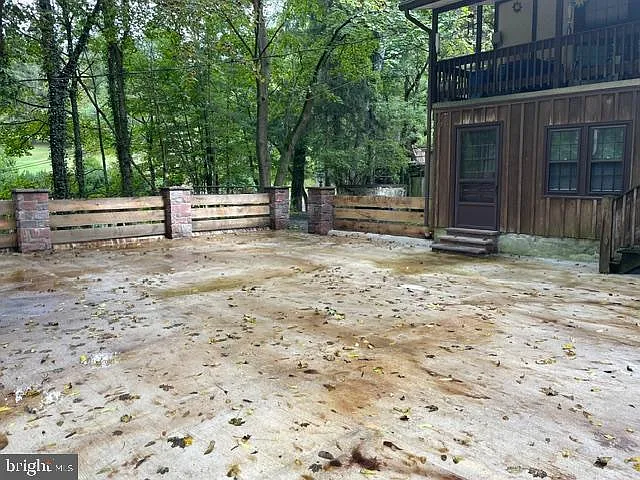 65 Meadow Glen Ln — Photo 18