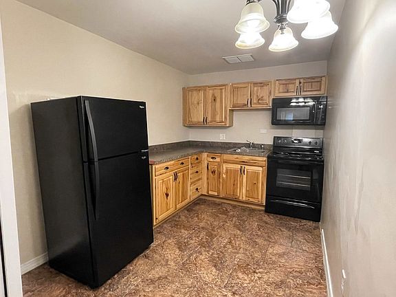 2nd image of 521 Reno Ave APT D