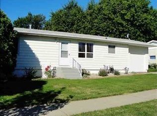 1901 8th St NW, Minot, ND 58703