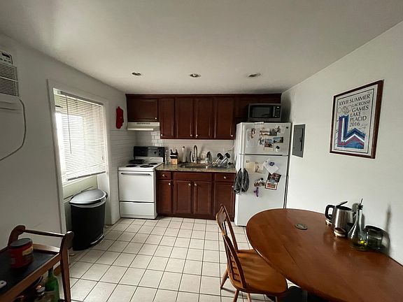 4th image of 737 S 9th St #4F