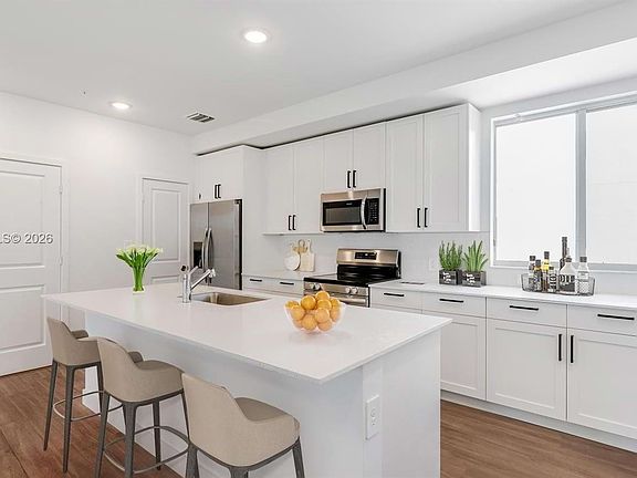 5th image of 18152 SW 98th Ave #102