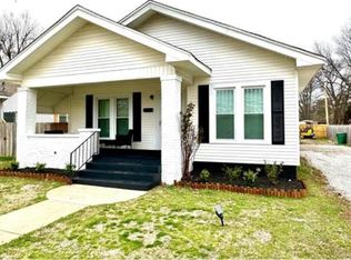 508 1st St, Tuscumbia, AL 35674