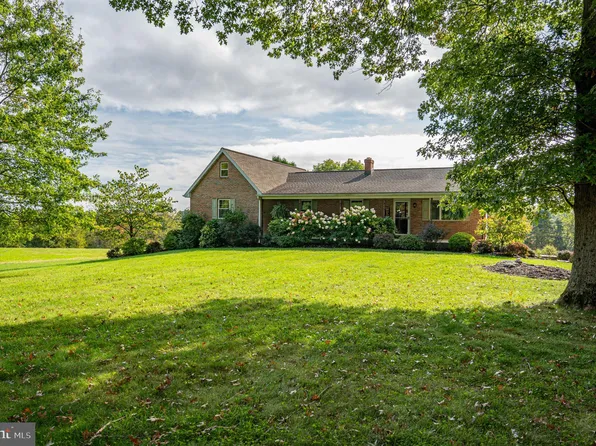 2110 N Charlotte St, Pottstown, PA 19464