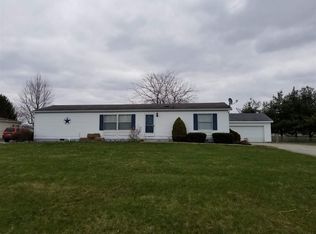 11297 S Ridge Rd, Galveston, IN 46932