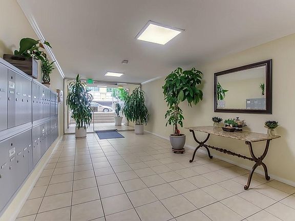 3rd image of 11640 Kiowa Ave #0f1e1cec0
