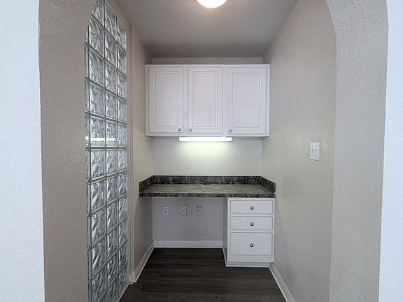 4th image of 911 N Orange Ave APT 421