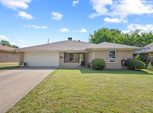 1908 Paula Dr, Denison, TX 75020