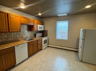 307 8th St APT 2, New Brighton, PA 15066