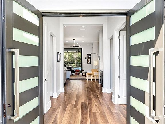 5th image of 16249 Verilyn CIR