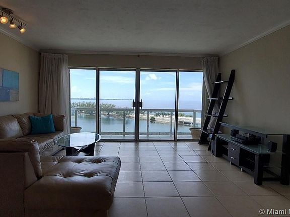 5th image of 2451 Brickell Ave #S11u