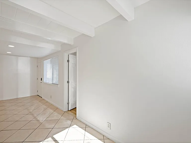 651 S 29th St #645 — Photo 11