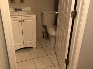664 N 8th St #1, Newark, NJ 07107