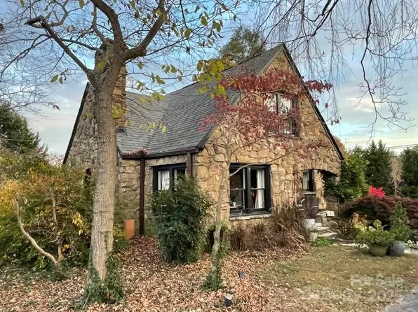 60 Cedar Hill Rd, Asheville, NC 28806