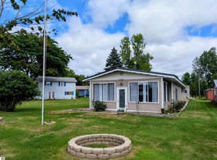 1656 S Riverside Dr, Au Gres, MI 48703