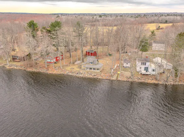 52 Lester Lane, Burnham, ME 04922