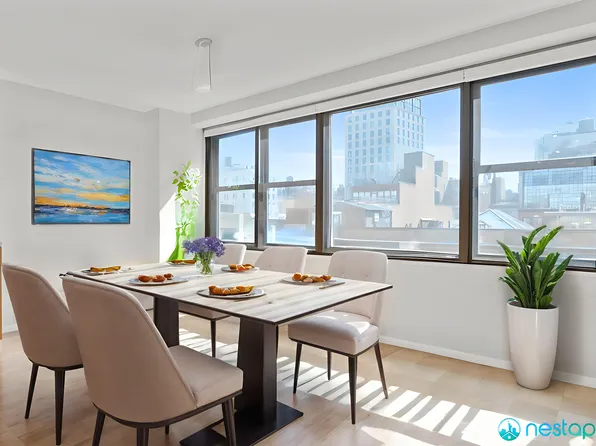 7 East 14th Street image 2 of 13