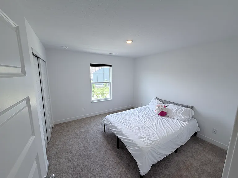 2137 Egbert Rd — Photo 25