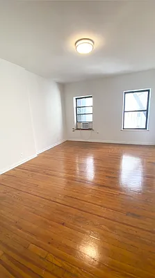 Rented by Jonis Realty | media 2