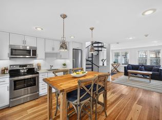 45 Commercial St APT 9, Provincetown, MA 02657