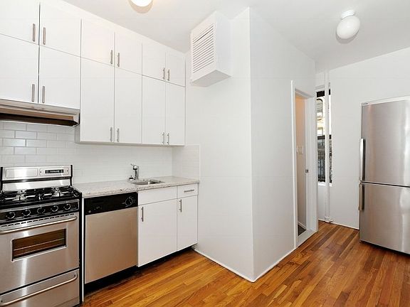 5th image of 236 W 15th St APT 32