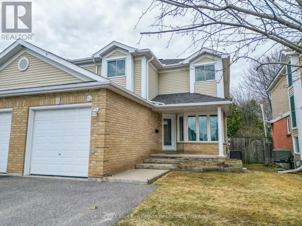 663 Tackaberry Dr, North Bay, ON P1B 8R1