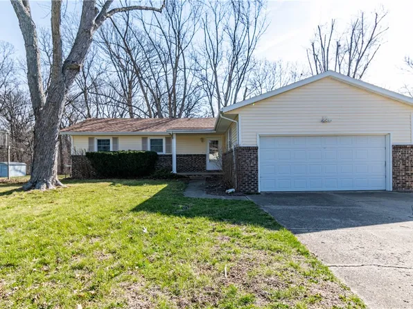 850 Kirk Dr, Mt Zion, IL 62549