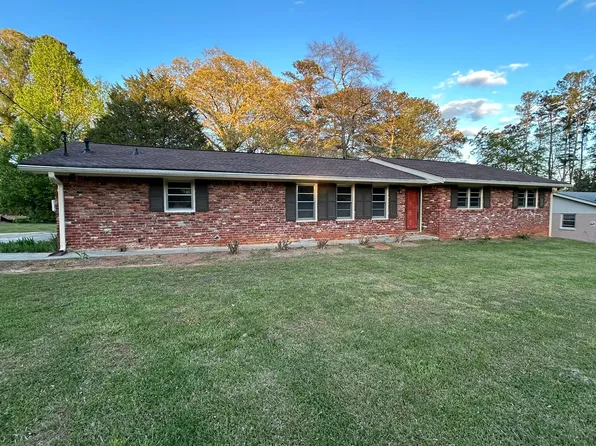 720 Jewel Pl SW, Lilburn, GA 30047